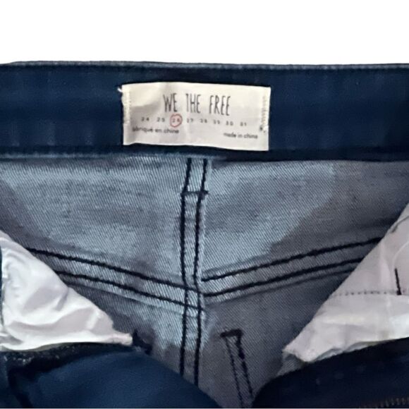 We The Free x Free People High & Tight Cut-Off Shorts Raw Hem - Picture 4 of 6